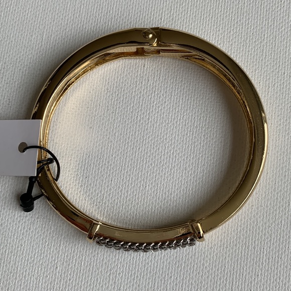 Gold tone and crystal bangle bracelet - Picture 4 of 7